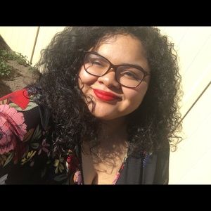 Meet your Posher, Jacqueline